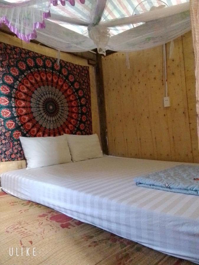 Du Gia Van Chung Homestay Làng Cac Kültér fotó